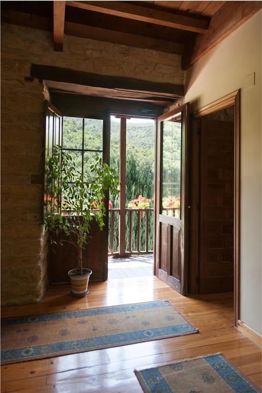 Paraiso Del Bierzo Las Herrerias Bagian luar foto