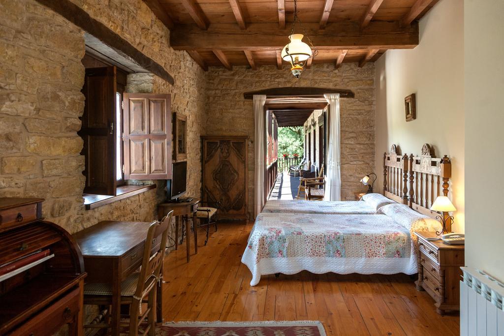 Paraiso Del Bierzo Las Herrerias Ruang foto